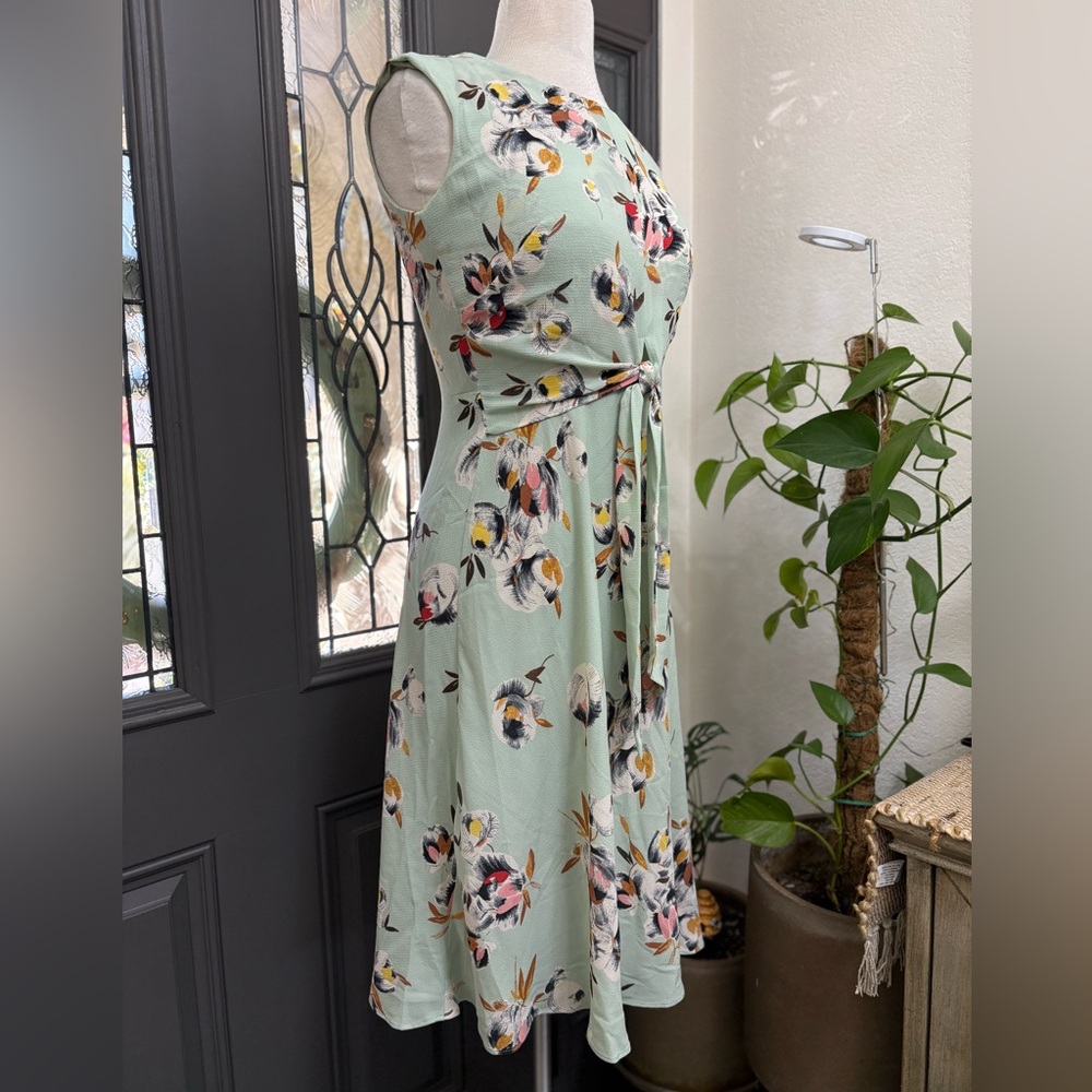 Lauren Ralph Lauren Black Label Floral Bubble Crepe Dress | Size 4 - Picture 5 of 11